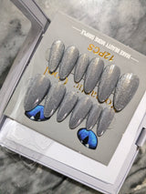 Glitter Press-On Nails | cat eye nails