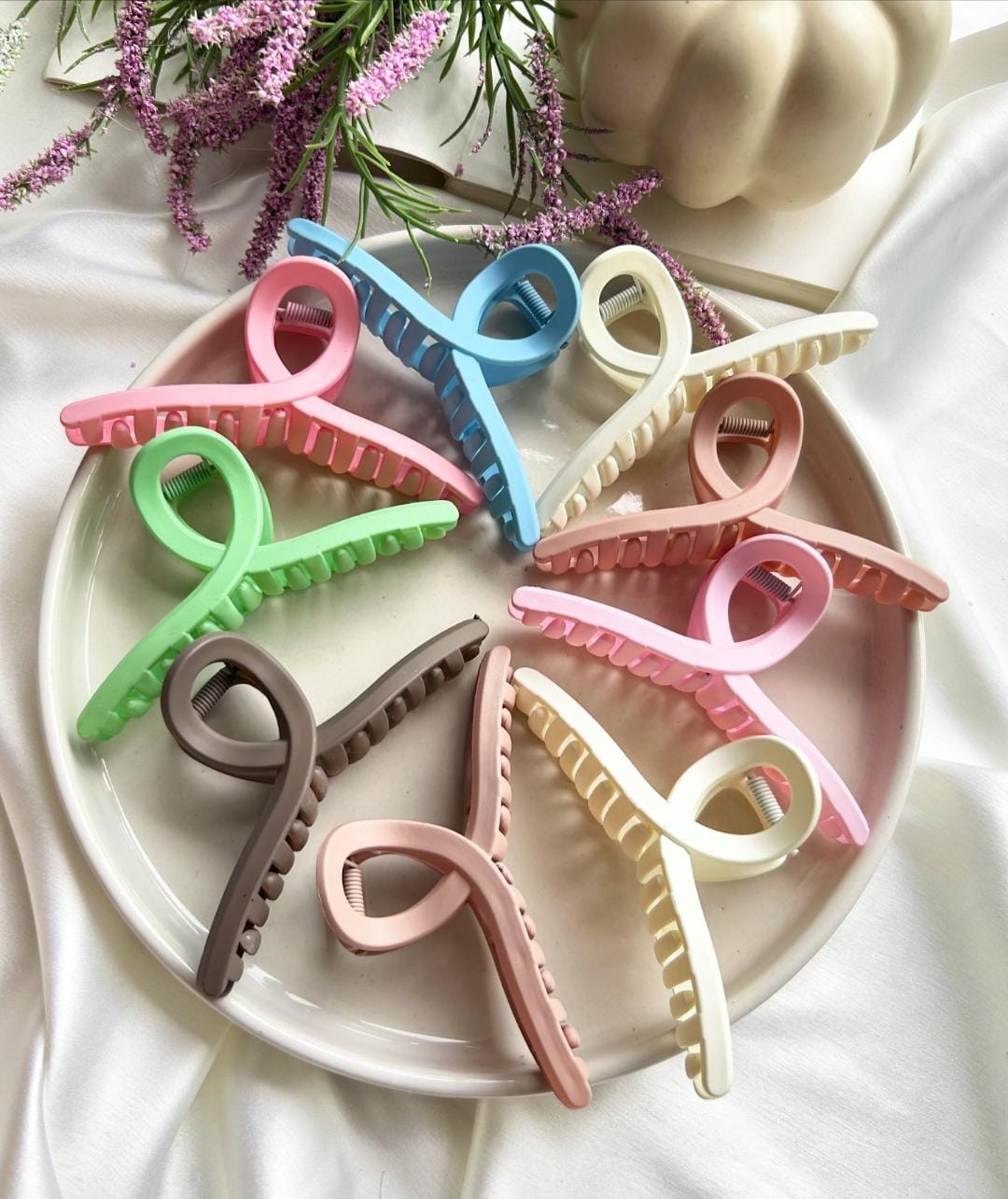 Matte Loop Hair Claw Clips – Pink & Green Stylish Strong Grip Hair Accessories